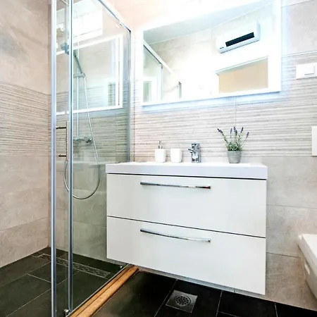 Two-bedroom Holiday In Дом отдыха Mrgani
