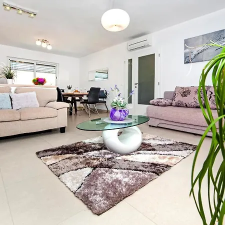 Дом отдыха Two-bedroom Holiday In